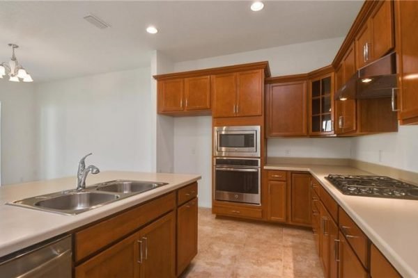1007-Maypole-Dr-Apopka-FL-6-600x400-1