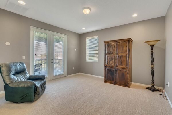 15890-Citrus-Grove-Loop-Winter-Garden-FL-34787-18-Master-Bedroom-600x400