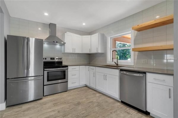 6558-Sawyers-Shores-Ln-Windermere-FL-14-600x400-1