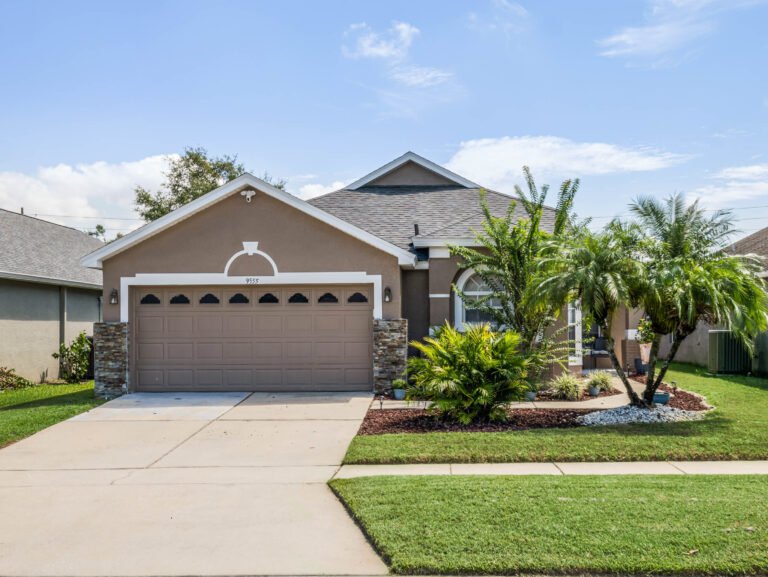 under construction, estimated completion date march, pecky cypress way orlando fl