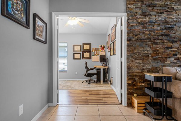 9555-pecky-cypress-way-orlando-fl-32836-11-scaled-600x400