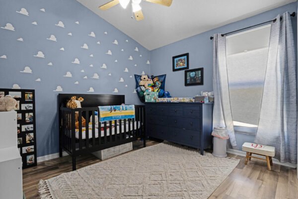 9555-pecky-cypress-way-orlando-fl-32836-17-scaled-600x400
