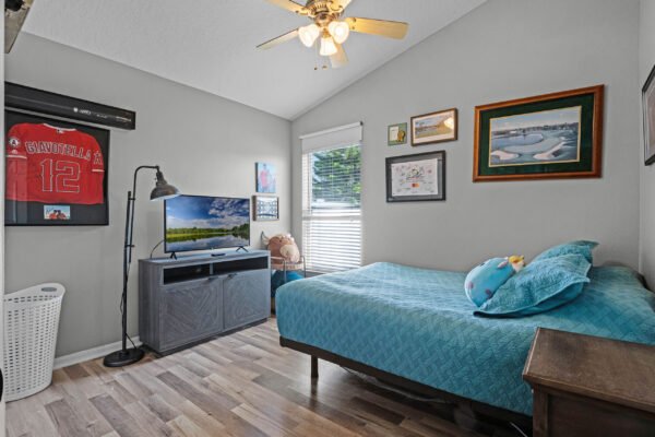 9555-pecky-cypress-way-orlando-fl-32836-19-scaled-600x400