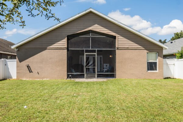 9555-pecky-cypress-way-orlando-fl-32836-28-scaled-600x400
