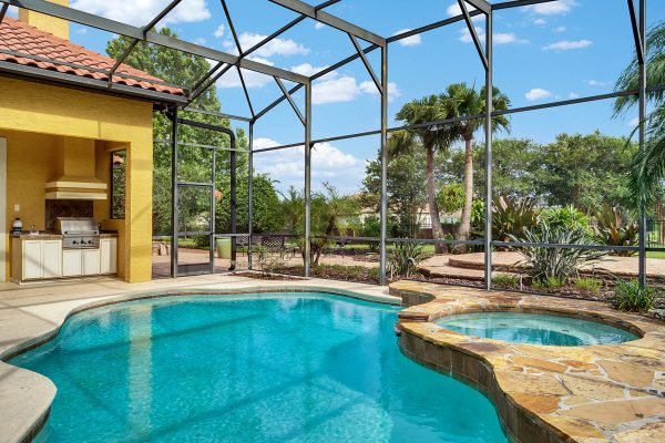12854-Jacob-Grace-Ct-Windermere-FL-34786-04-Pool-600x400-1