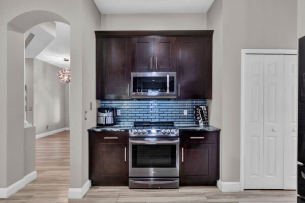 13333-zori-lane-windermere-fl-34786-29-scaled-600x400