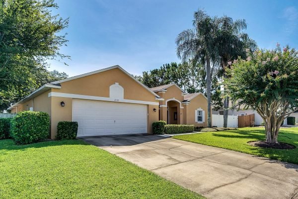 2115-Wintermere-Pointe-Dr-Winter-Garden-FL-34787-03-Front-600x400-1