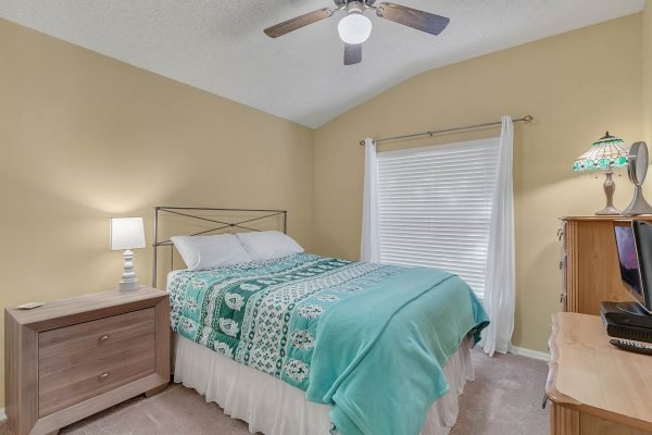 2115-Wintermere-Pointe-Dr-Winter-Garden-FL-34787-29-Bedroom-600x400-1