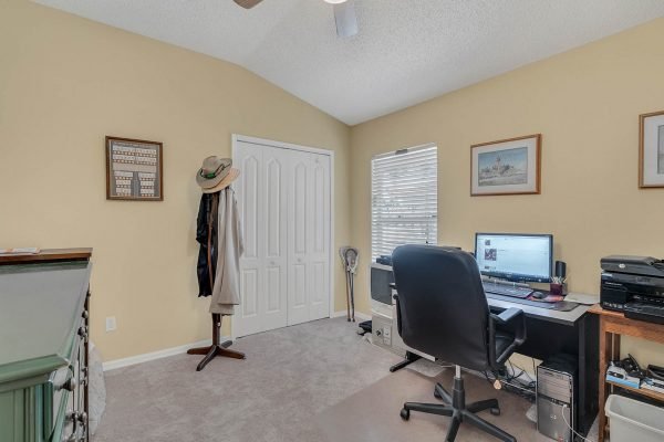 2115-Wintermere-Pointe-Dr-Winter-Garden-FL-34787-30-Bedroom-600x400-1