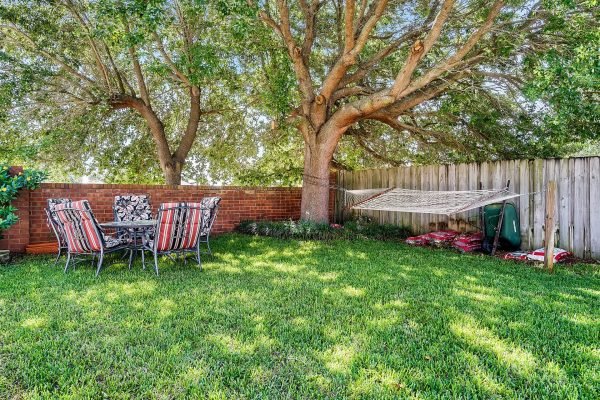 2115-Wintermere-Pointe-Dr-Winter-Garden-FL-34787-35-Backyard-600x400-1