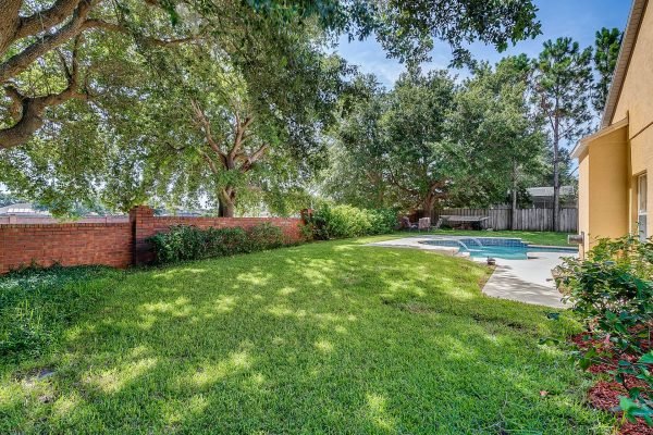 2115-Wintermere-Pointe-Dr-Winter-Garden-FL-34787-37-Backyard-600x400-1