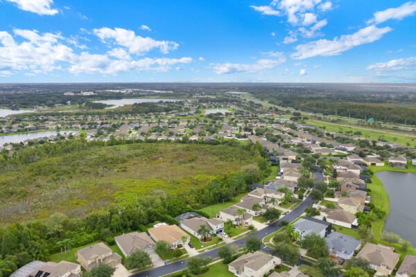13939-eylewood-drive-winter-garden-fl-34787-36-1-scaled-600x400