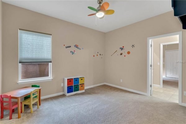 15527-SANDFIELD-LOOP-WINTER-GARDEN-Fl-26-600x400-1