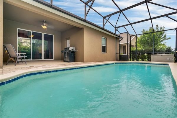 15527-SANDFIELD-LOOP-WINTER-GARDEN-Fl-4-600x400-1