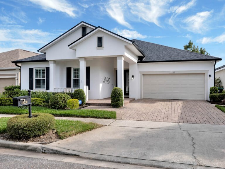 amazing 3/3 home in clermont yacht club available now!! this home is littered with custom upgrades, fossick road windermere fl