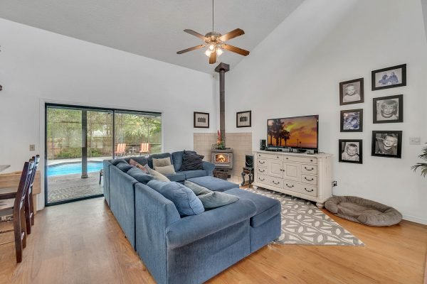 795-Keeneland-Pike-Lake-Mary-FL-32746-09-Family-Room-600x400-1