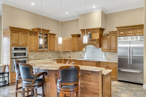 10125-Colt-Lane-Winter-Garden-FL-34787-16-Kitchen-600x400-1