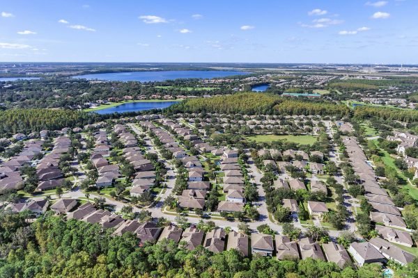10435-Woodward-Winds-Dr-Orlando-FL-32827-01-600x400-1