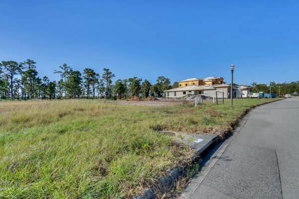 10435-Woodward-Winds-Dr-Orlando-FL-32827-07-600x400-1