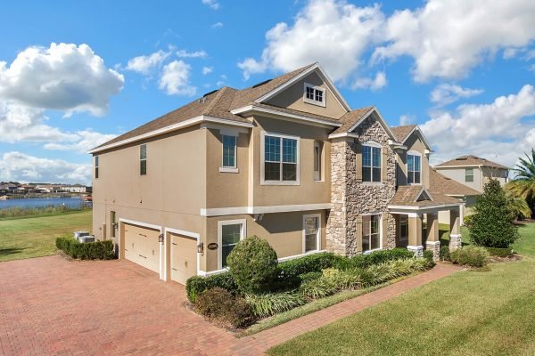 16166-Johns-Lake-Overlook-Dr-Winter-Garden-FL-34787-03-Front-600x400-1