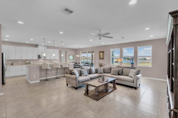 16166-Johns-Lake-Overlook-Dr-Winter-Garden-FL-34787-12-Family-Room-600x400-1