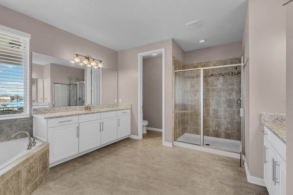 16166-Johns-Lake-Overlook-Dr-Winter-Garden-FL-34787-28-Master-Bathroom-600x400-1