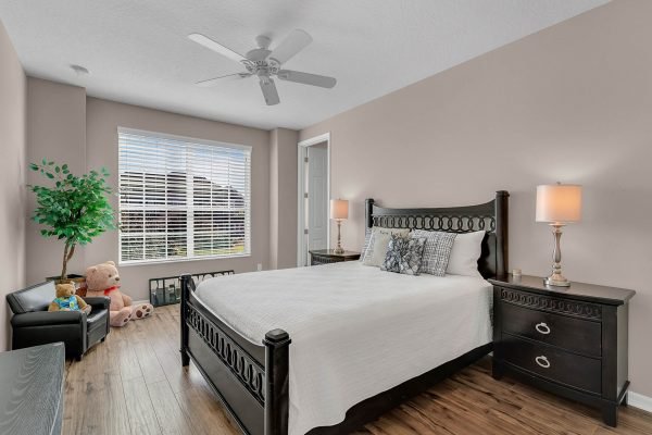 16166-Johns-Lake-Overlook-Dr-Winter-Garden-FL-34787-33-Bedroom-600x400-1