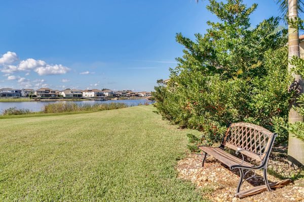 16166-Johns-Lake-Overlook-Dr-Winter-Garden-FL-34787-37-Backyard-600x400-1