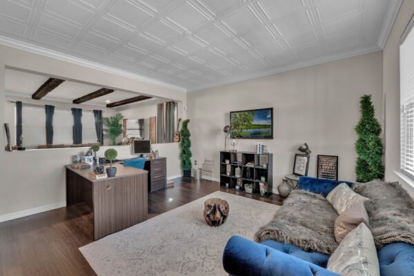 8007-Rail-Street-Winter-Garden-FL-34787-10-Living-Room-600x400