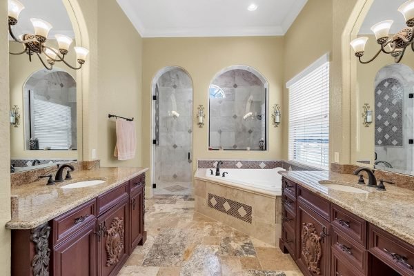 517-east-6th-ave-windermere-fl-34786-08-600x400-1