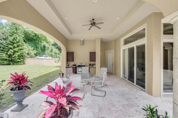 517-east-6th-ave-windermere-fl-34786-41-600x400-1