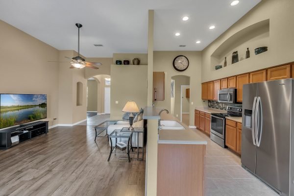 14018-eylewood-drive-winter-garden-fl-34787-21-600x400-1