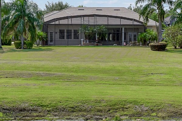 5245-tildens-grove-boulevard-windermere-fl-34786-53-2-scaled-600x400