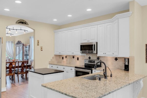 13939-eylewood-drive-winter-garden-fl-34787-09-scaled-600x400