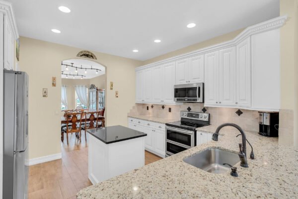 13939-eylewood-drive-winter-garden-fl-34787-11-scaled-600x400