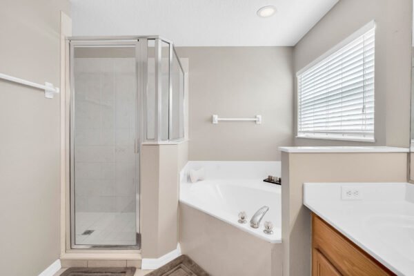 13939-eylewood-drive-winter-garden-fl-34787-29-scaled-600x400