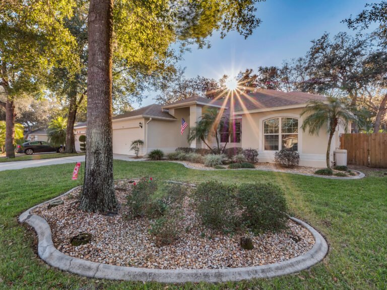 this beautiful home has been meticulously maintained and no expense has been sparred for upgrades, sweet oak street ocoee fl