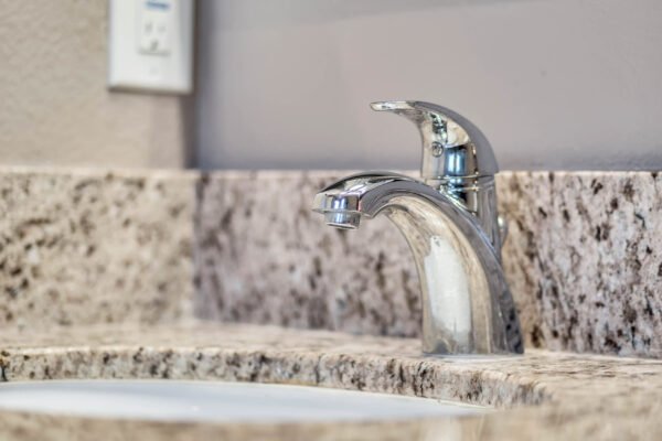 2512-sweet-oak-street-ocoee-fl-34761-14-scaled-600x400