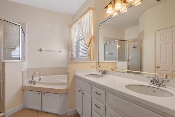 15061-spinnaker-cove-lane-winter-garden-fl-34787-11-scaled-600x400