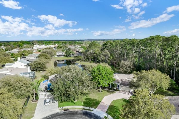 14066-zephermoor-lane-winter-garden-fl-34787-55-scaled-600x400-1