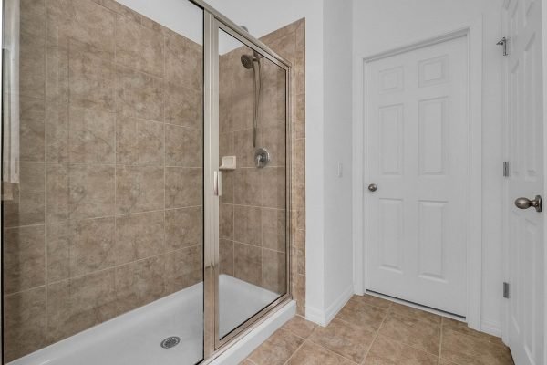 9331-mira-valle-lane-winter-garden-fl-34787-08-scaled-600x400-1