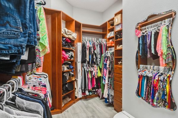 5409-tildens-grove-boulevard-windermere-fl-34786-13-scaled-600x400-1