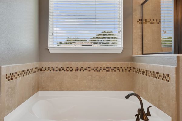 627-lake-cove-pointe-circle-winter-garden-fl-34787-17-scaled-600x400-1
