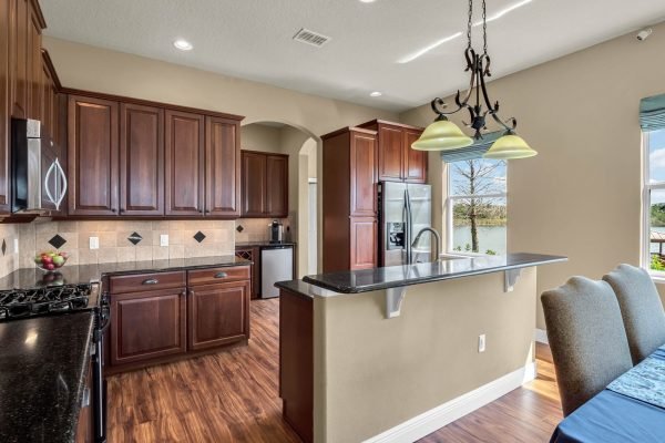 13814-bluebird-park-road-windermere-fl-34786-41-scaled-600x400-1