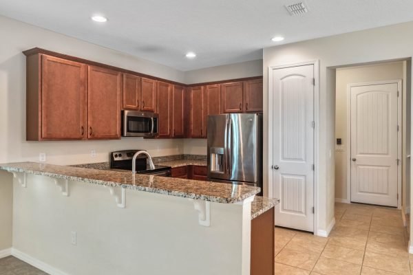 15129-avenue-of-the-arbors-winter-garden-fl-34787-22-scaled-600x400-1