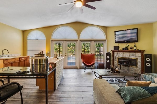 7123-foster-lane-orlando-fl-32818-34-scaled-600x400-1