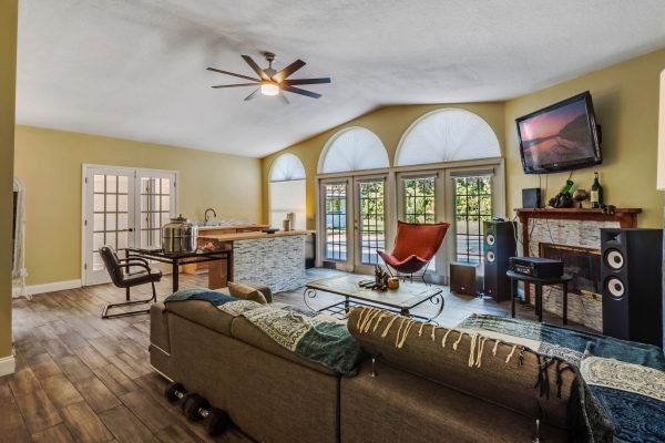7123-foster-lane-orlando-fl-32818-35-scaled-600x400-1
