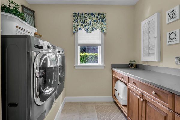 5232-tildens-grove-winter-garden-fl-34787-20-Copy-scaled-600x400-1