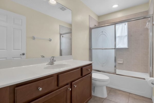 11762-via-lucerna-circle-windermere-fl-34786-15-scaled-600x400-1