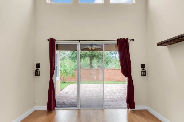 11762-via-lucerna-circle-windermere-fl-34786-31-scaled-600x400-1